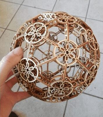 Esfera Armable: Diversión y Creatividad en Tres Dimensiones