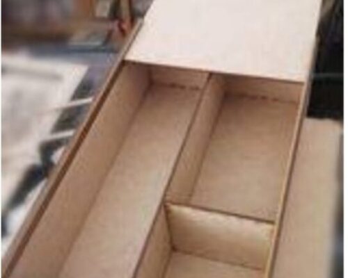 Caja rectangular con 3 compartimientos organizadores