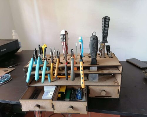 Caja organizadora de herramientas eficaz y versátil