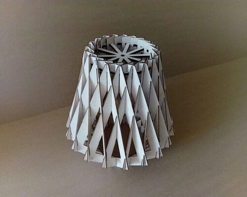 Lámpara Triangular Moderna