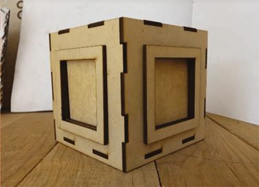 Portarretrato en forma de cubo moderno
