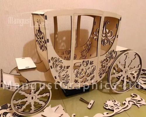 Centro de Mesa Carruaje: Decoración Elegante para Eventos